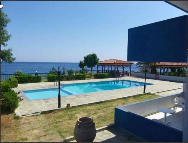 Cypriana Apartments Makrýgialos エクステリア 写真